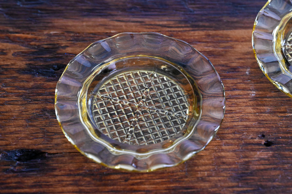 yellow ruffled edge glass coaster