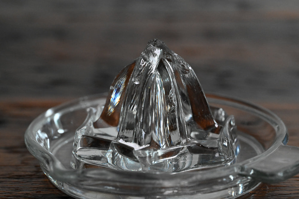 clear glass citrus reamer
