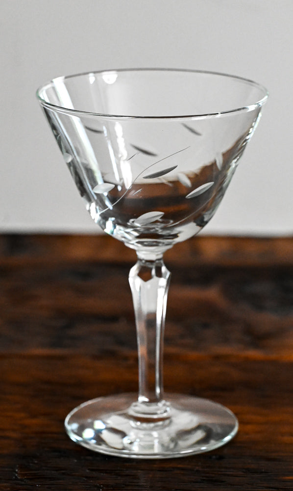 Libbey Windswept pattern coupe