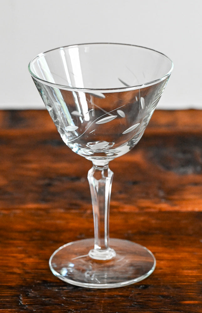 Libbey Windswept pattern coupe