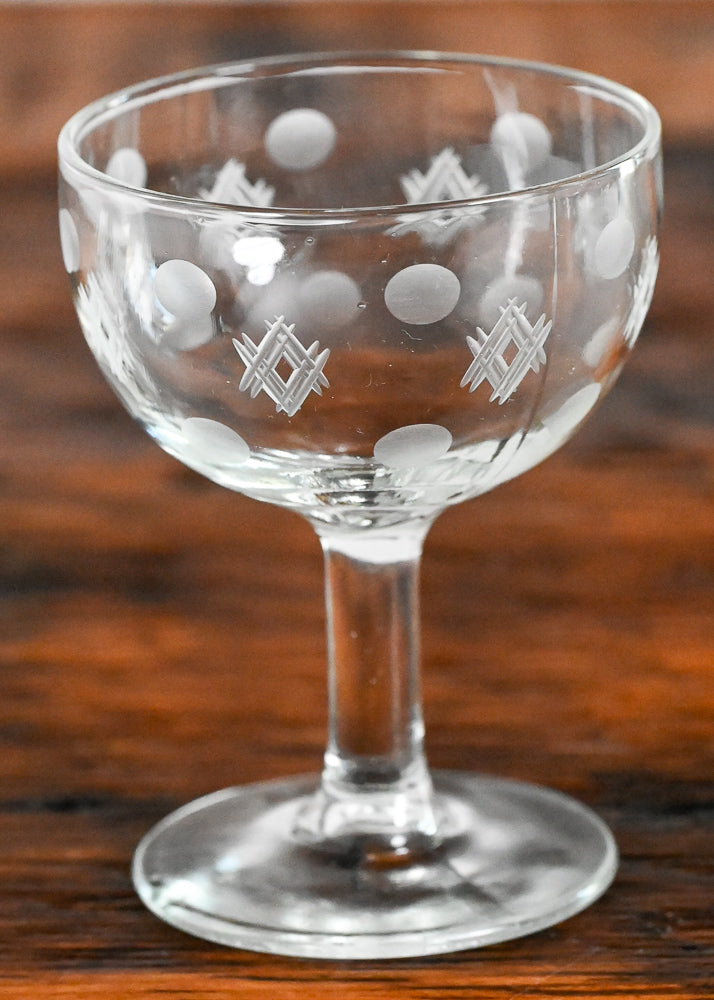 diamonds and dots etched champagne coupes