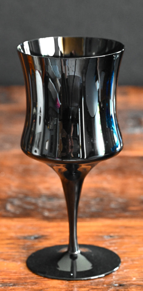 American Manor Black Wine Glasses