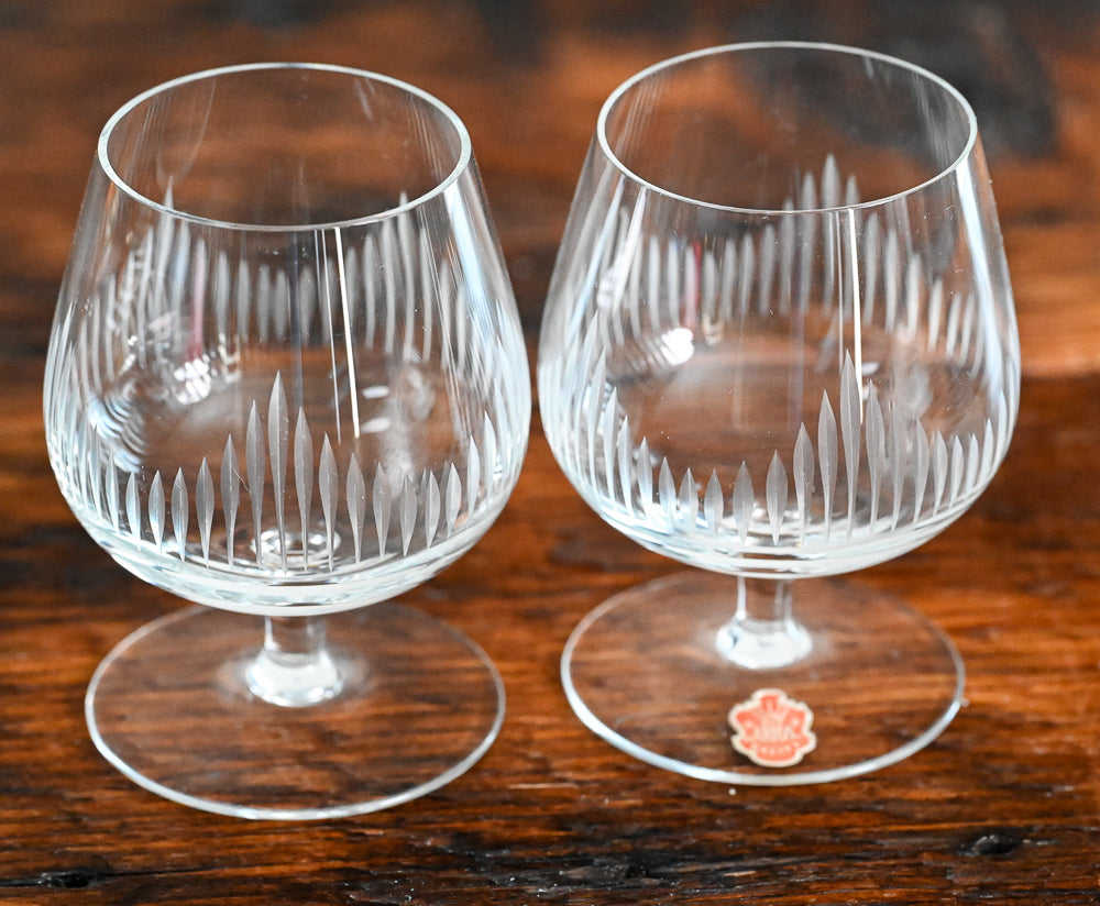 etched lines brandy snifter