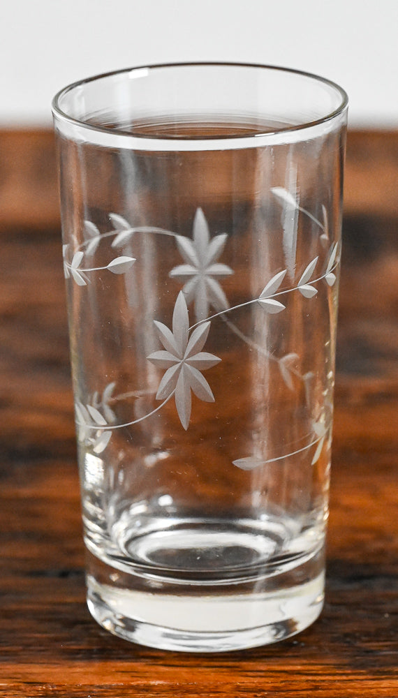 4 Vintage Etched Cocktail Martini glasses, 1950's Etched Floral