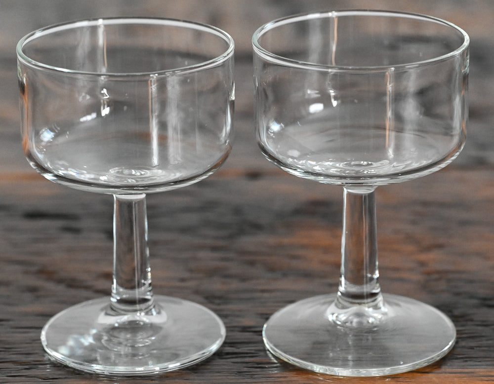 clear flat bottomed stemware
