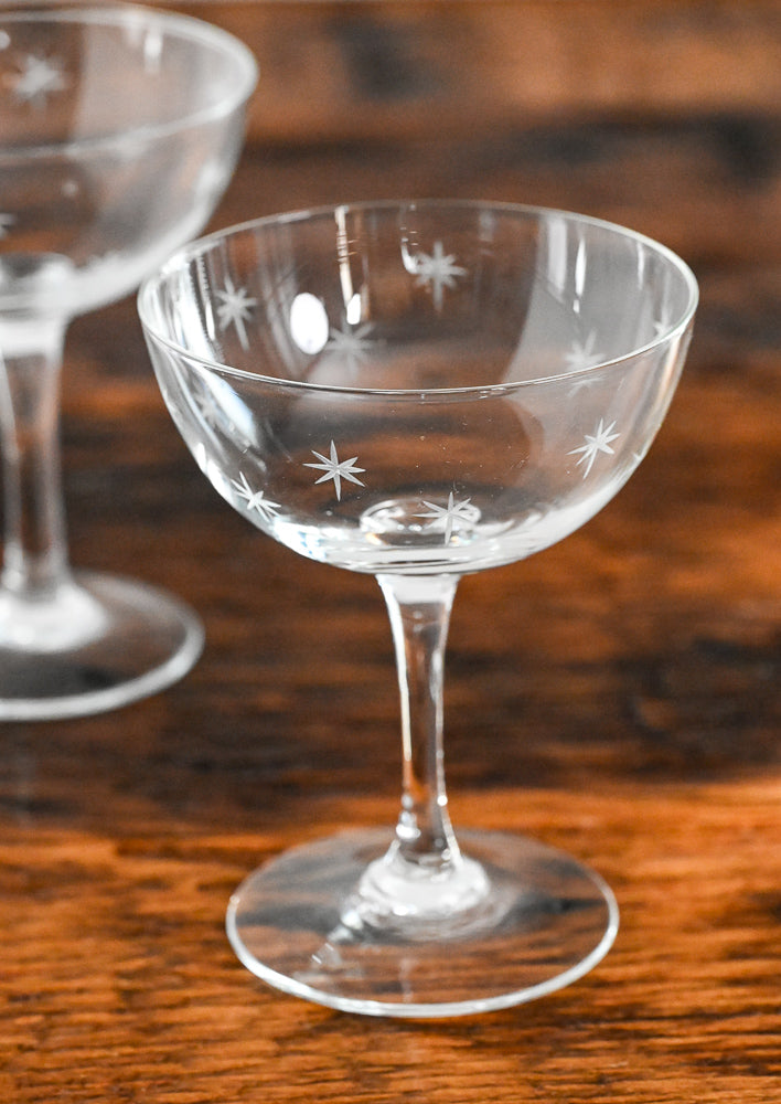 CG Quartzex Crystal stars etched champagne coupes