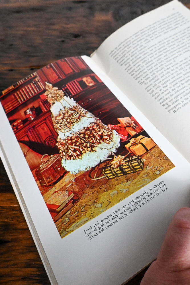 inside of Little book of Christmas cookbook