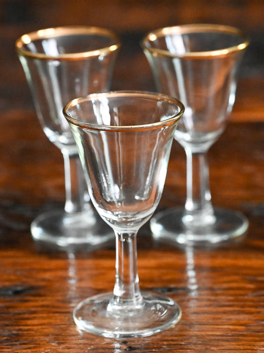 gold rim cordial glasses