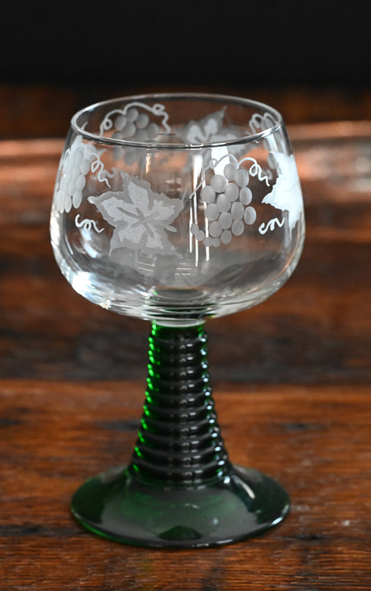 Luminarc Roemer Wine Glass with green beehive stem