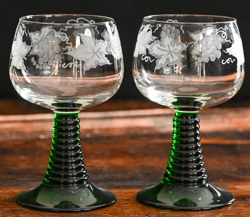 Luminarc Roemer Wine Glass with green beehive stem