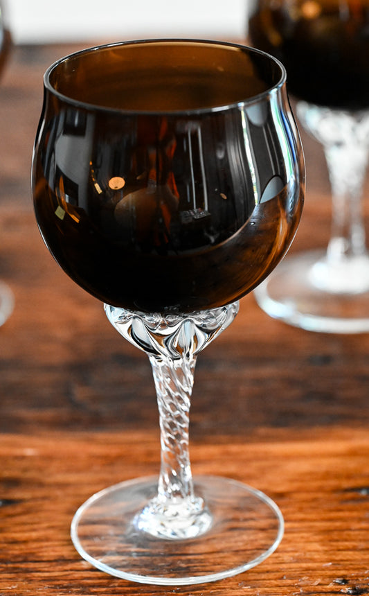 Sasaki brown wine glass with clear stem