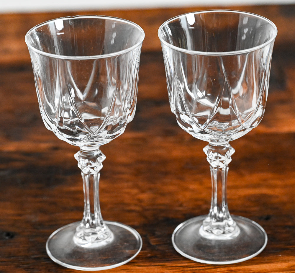 Cristal D'arques clear glass wine goblets