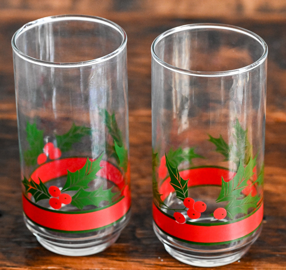 red and green holly berry Libbey Christmas tumblers