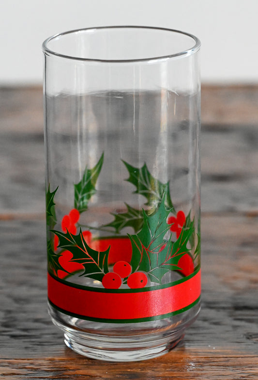 red and green holly berry Libbey Christmas tumblers