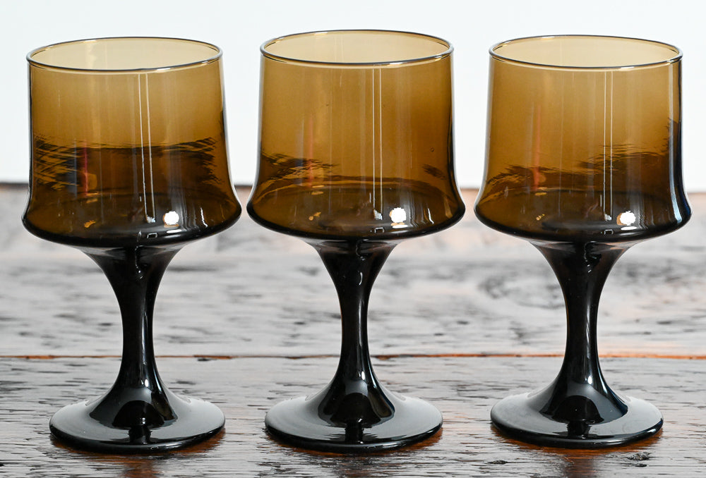 brown glass wine glasses