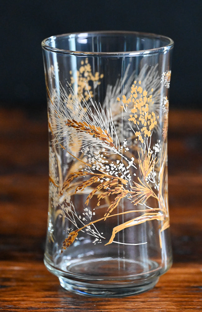 tan and white wheat print tumbler glasses