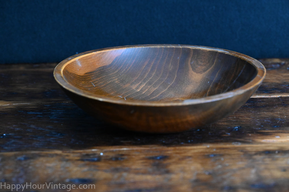 wooden bowl on wooden table