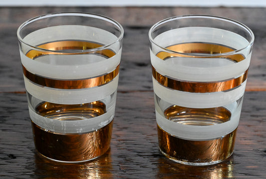 gold and frosted white rocks glasses