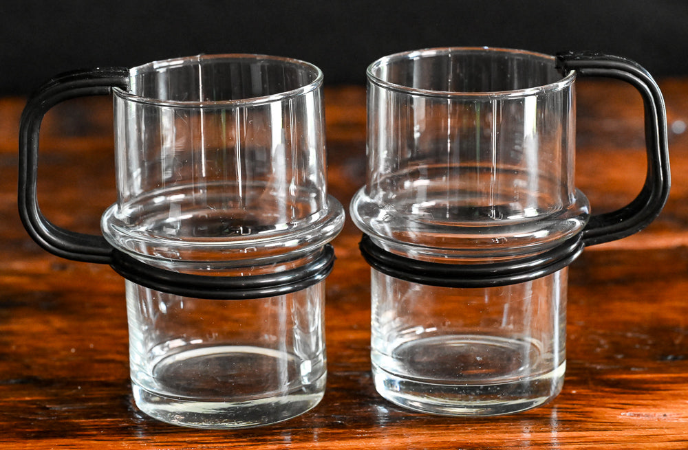 black plastic handle clear tumblers