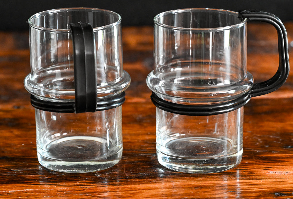 black plastic handle clear tumblers