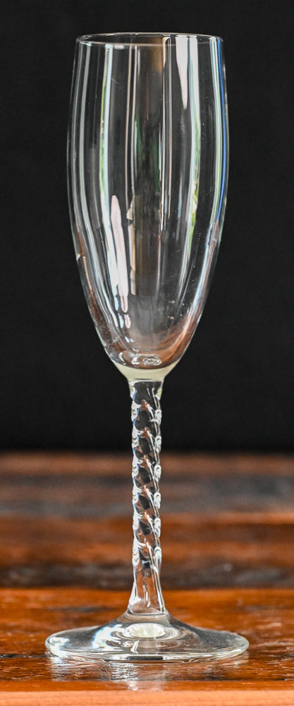 cristal D'arques Drurand Angelique fluted champagne glass with twisted stem