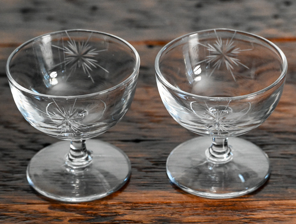 clear champagne coupes Fostoria Starburst with star etched