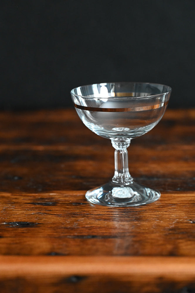 sil band ribbed stem champagne coupes