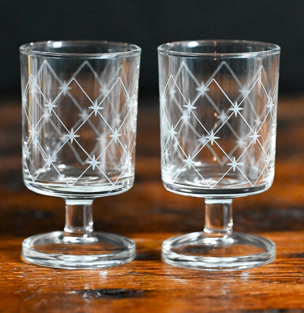 stars etched stemmed French Luminarc glasses