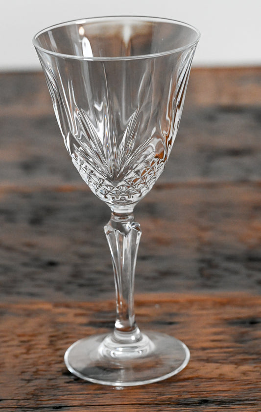 Cristal deFlandre clear cut crystal wine glass