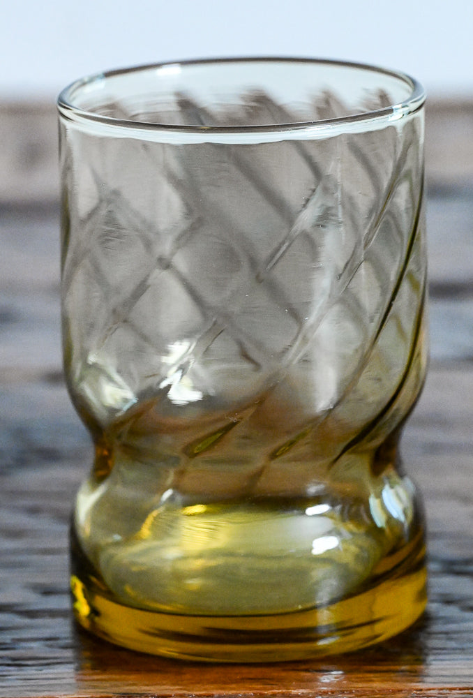 amber glass swirl tumbler