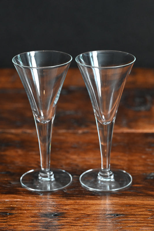 clear fluted wine glasses