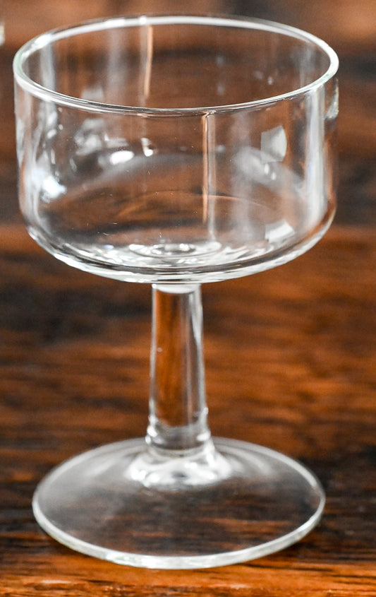 clear flat bottomed stemware