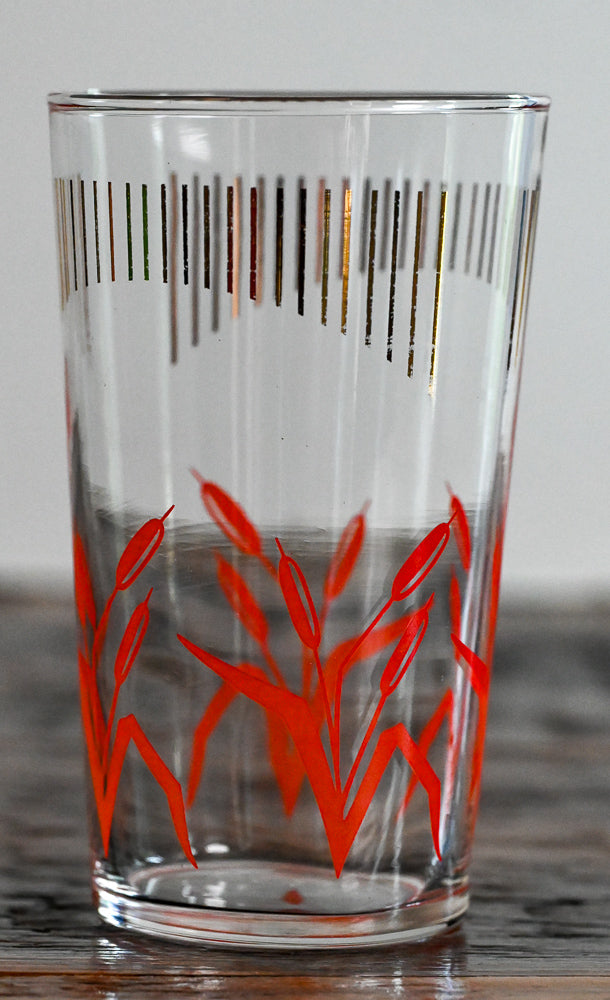 red reeds pattern tumbler with gold accents