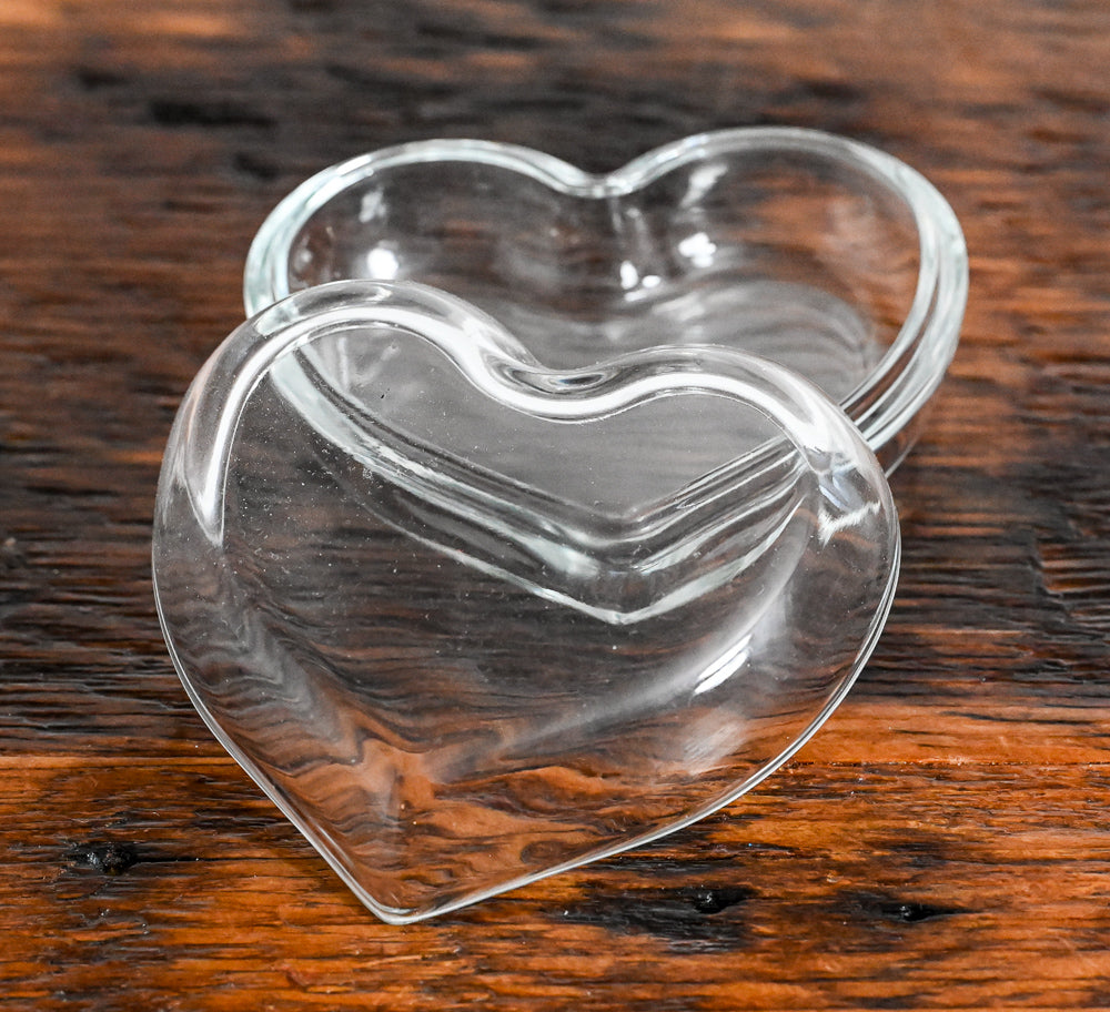 clear glass heart box