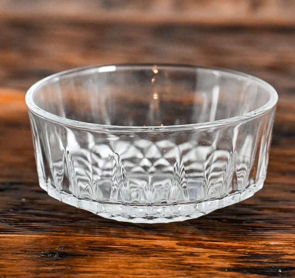 Arcoroc glass glass bowl with starburst bottom