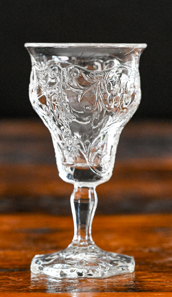 McKee rock crystal cordial glass